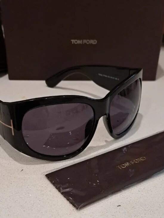 NWT Tom Ford Black Sunglasses with Gold Accent main image 5